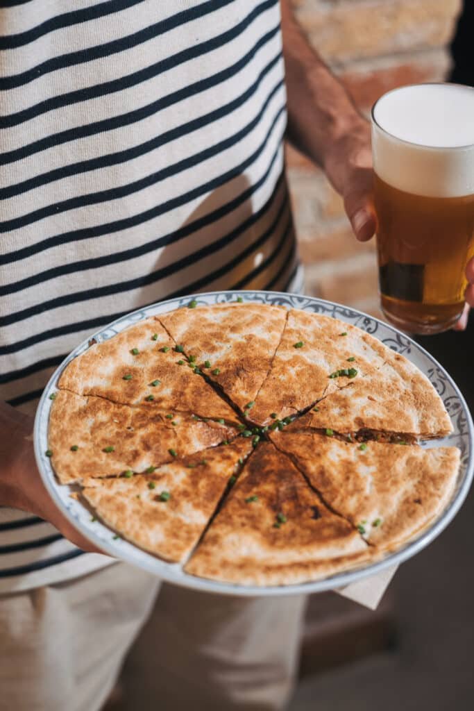 Quesadillas una delicia culinaria 4 latas